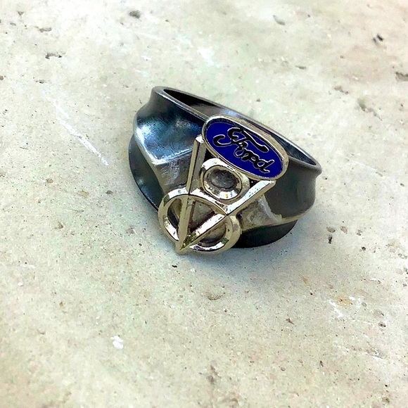 Ring, size 13 - Picture 3 of 9